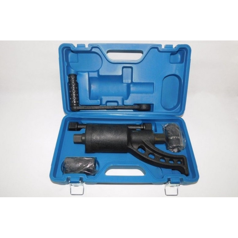 Гайкокрут ручний 6200Нм (м“ясорубка) з головками 3“2,33 у валізі.