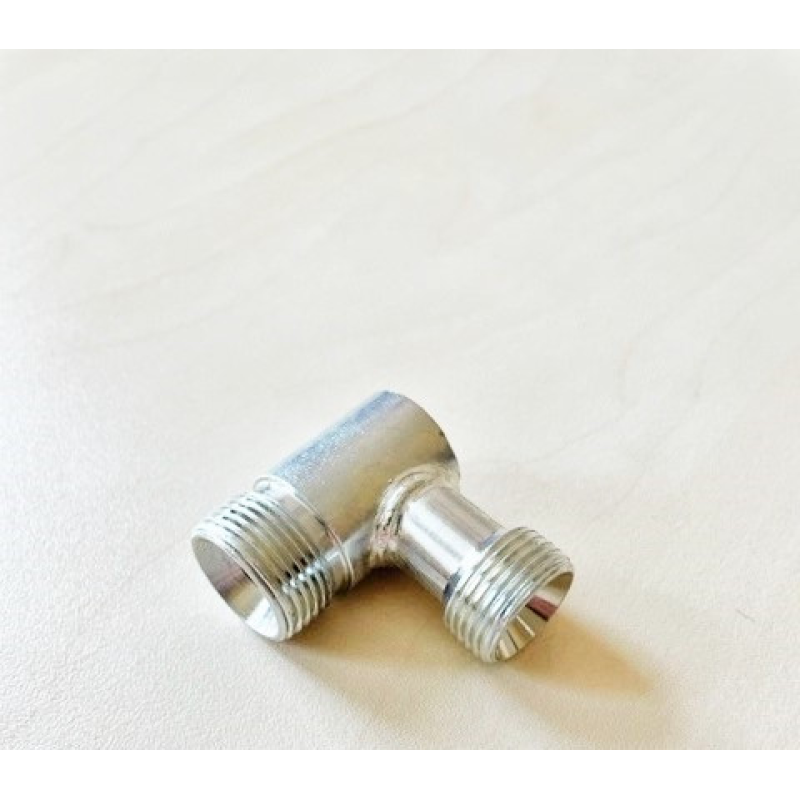 Кутник М22 х М20 головного гальмівного крану КамАЗ