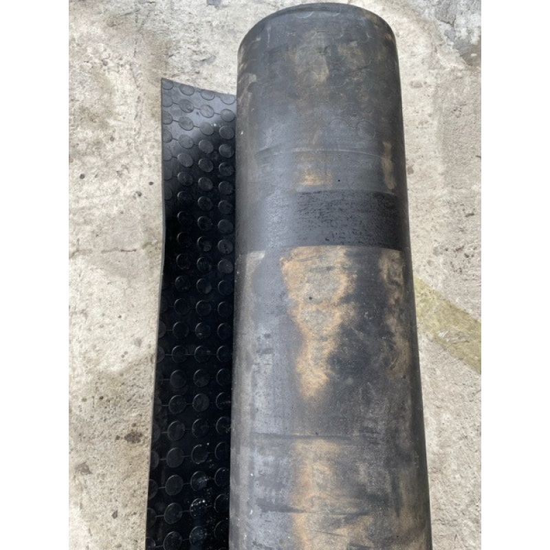 Гумове покриття підлоги “монетка“ (4х1300х8000)