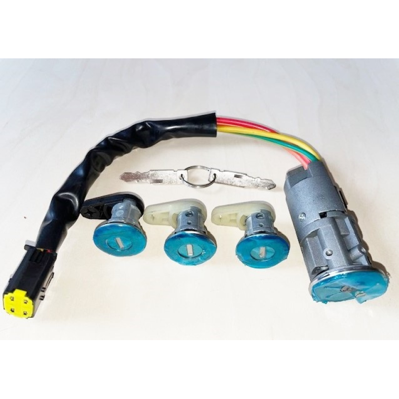 Комплект замків RENAULT LOGAN, SANDERO, CLIO II, THALIA I, THALIA II 98-